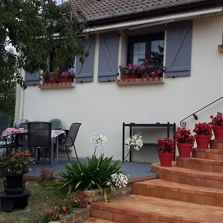 Le Petit Chateau 3* Saint-Martin-Saint-Firmin