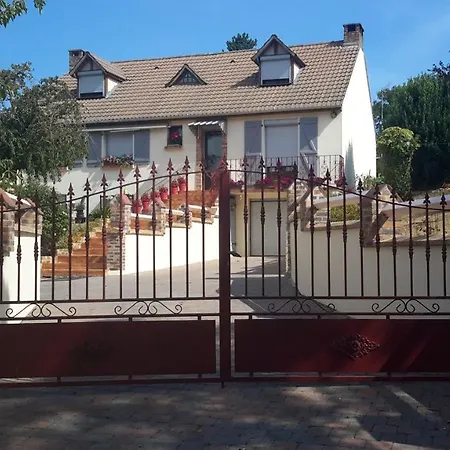 Le Petit Chateau Saint-Martin-Saint-Firmin