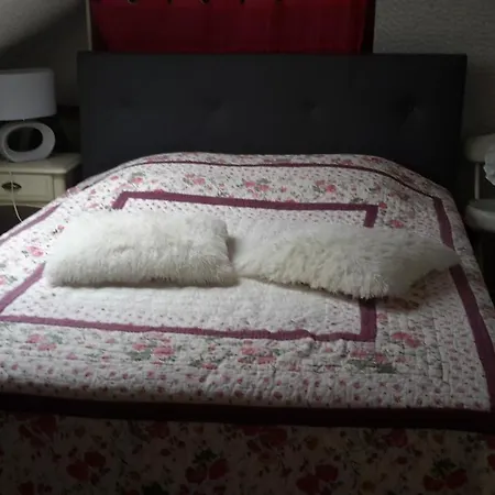 Le Petit Chateau 3* Saint-Martin-Saint-Firmin