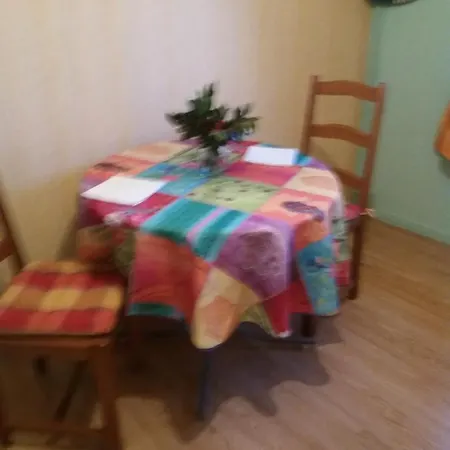 Le Petit Chateau * Saint-Martin-Saint-Firmin