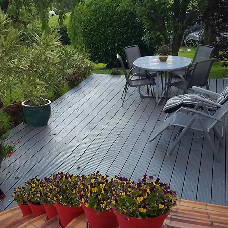 Le Petit Chateau 3* Saint-Martin-Saint-Firmin