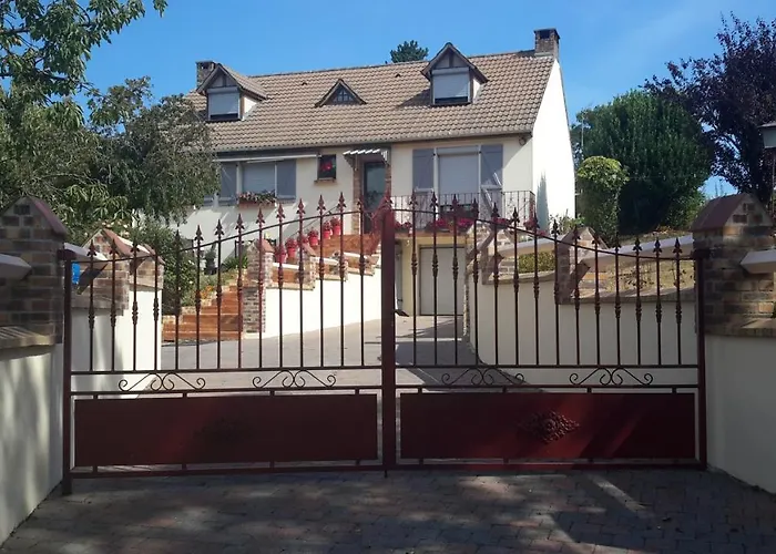 Le Petit Chateau Saint-Martin-Saint-Firmin