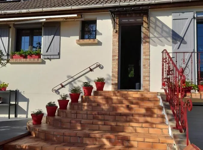 Le Petit Chateau Maison d'hôtes 3*