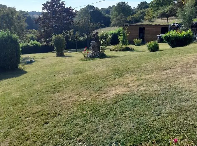 Le Petit Chateau Maison d'hôtes 3*